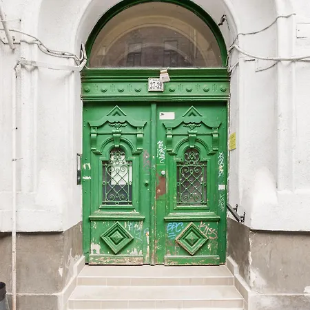 Just Chillin Apt-budapest Historic Landmarks Boedapest